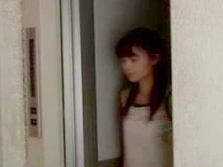 Fucking the Intruder to Fulfill My Wildest Desires as a Horny Housewife in Tokyo