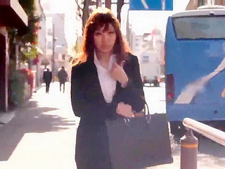 Wild Nippon Fuck Fest on Moving Vehicle with Miina Minamoto XXX Porn Ride